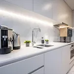 Primrose 1br Delight W Parking By Lovelystay * Porto
