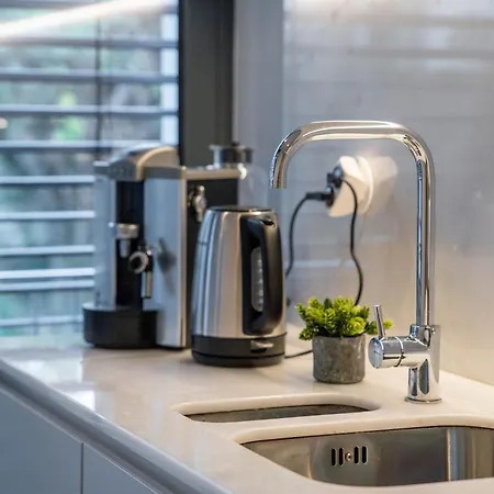 Primrose 1br Delight W Parking By Lovelystay شقة *