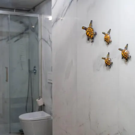 Апартаменты Primrose 1br Delight W Parking By Lovelystay Порту