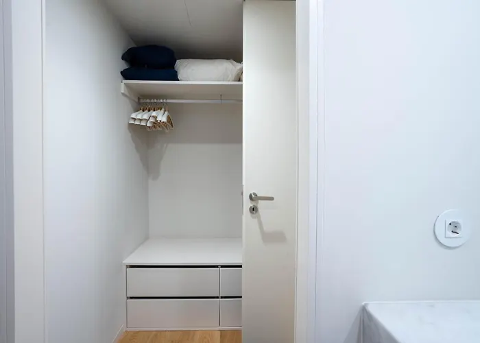 Apartman Primrose 1br Delight W Parking By Lovelystay Porto