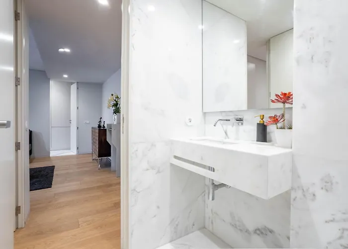 Διαμέρισμα Primrose 1br Delight W Parking By Lovelystay Πόρτο