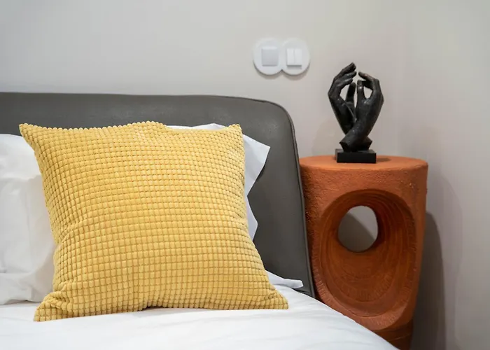 Primrose 1br Delight W Parking By Lovelystay Porto