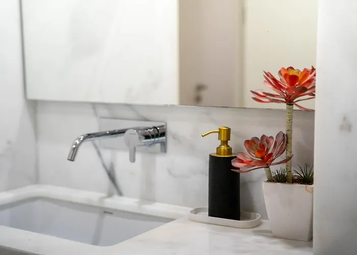 Primrose 1br Delight W Parking By Lovelystay Apartamento Porto